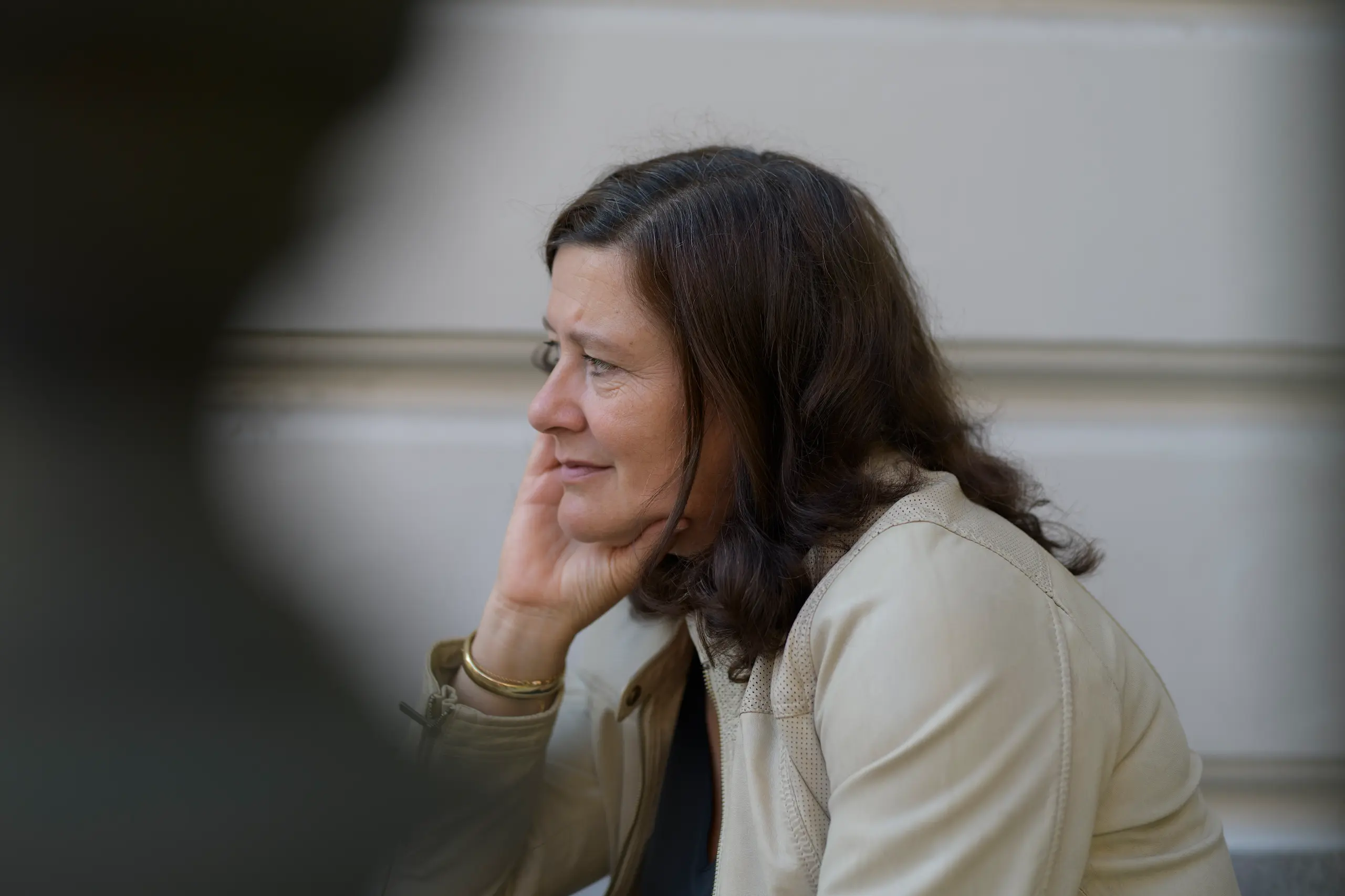 Sigrid Lukosch nachdenklich